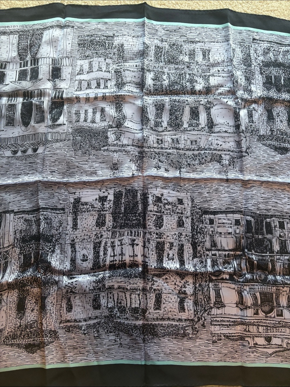 Liz Claiborne Graphic Architectural 100% silk scarf black and purple 20“ square